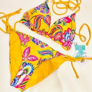 ☀️SUNS: 4-in-1 Reversible Paisley Bikini☀️